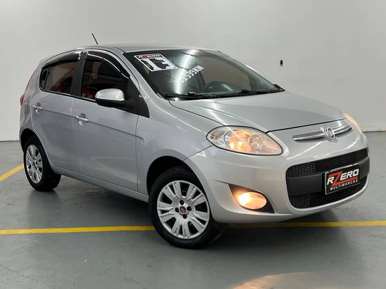 FIAT PALIO 1.6 MPI ESSENCE 16V FLEX 4P MANUAL FIAT PALIO 1.6 MPI ESSENCE 16V FLEX 4P MANUAL